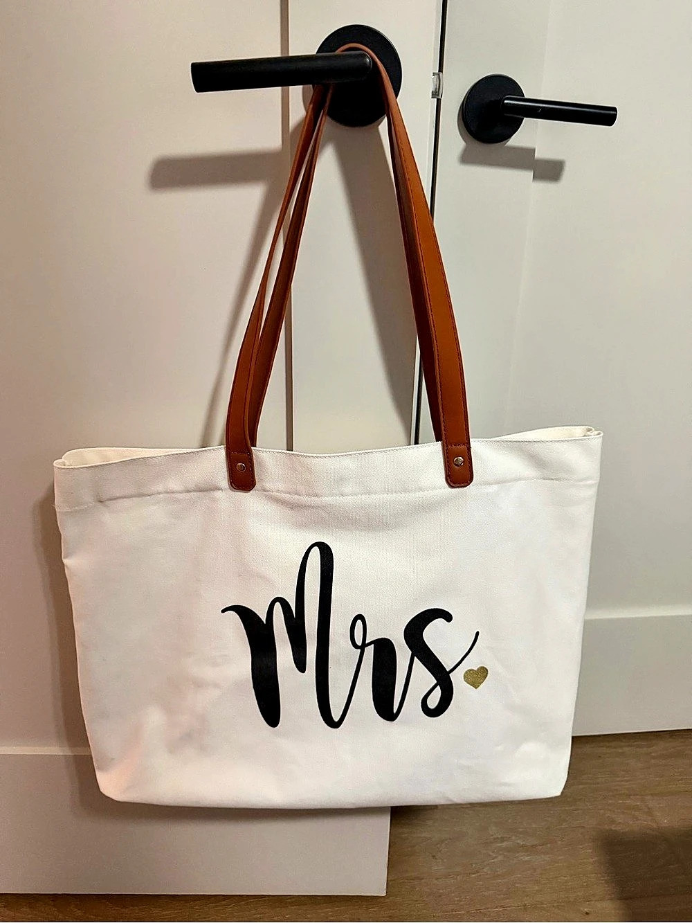 Mrs. Tote Bag in White & Brown